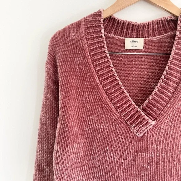 Wilfred Aritzia Violetta Chenille V-Neck Wife Sleeve Sweater in Rose Mauve - Picture 4 of 13